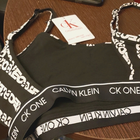 Calvin Klein CK One Unlined Bralette One Logo Stripe in Black Size L - Picture 7 of 8
